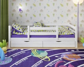 Детская кровать из массива березы Соня-5 (Белый/Лак) в Североуральске - severouralsk.mebel-74.com | фото